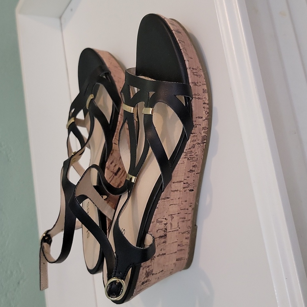 Sandals -Stevies size 5